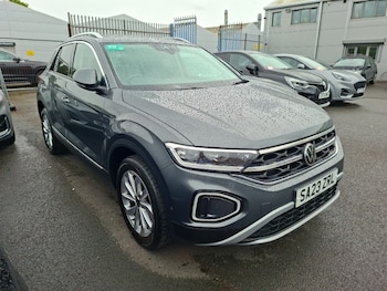 Used Volkswagen T-Roc 2023 for sale - 78606529: Photo