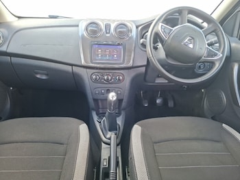Used Dacia Sandero Stepway 2018 for sale - 78684142: Photo