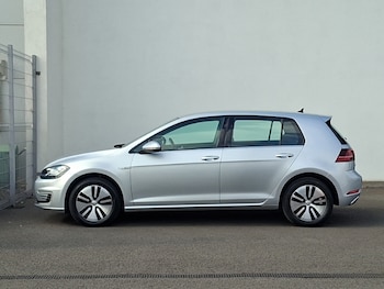 Used Volkswagen Golf 2019 for sale - 79477416: Photo