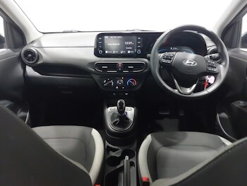 Used Hyundai i10 2023 for sale - 78475214: Photo