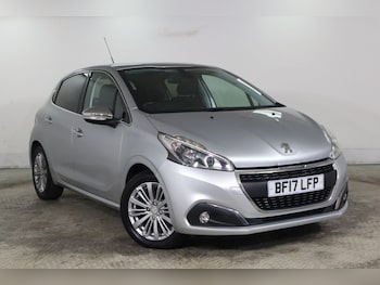 Used Peugeot 208 2017 for sale - 76496602: Photo
