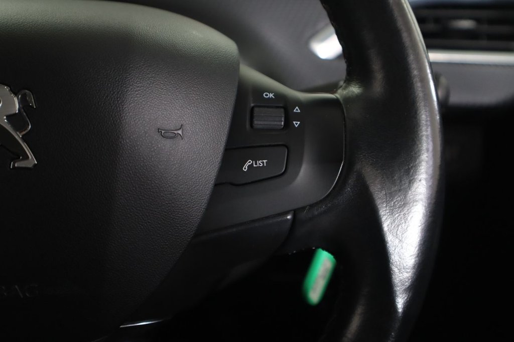 Used Peugeot 208 2017 for sale - 76496602: Photo 20