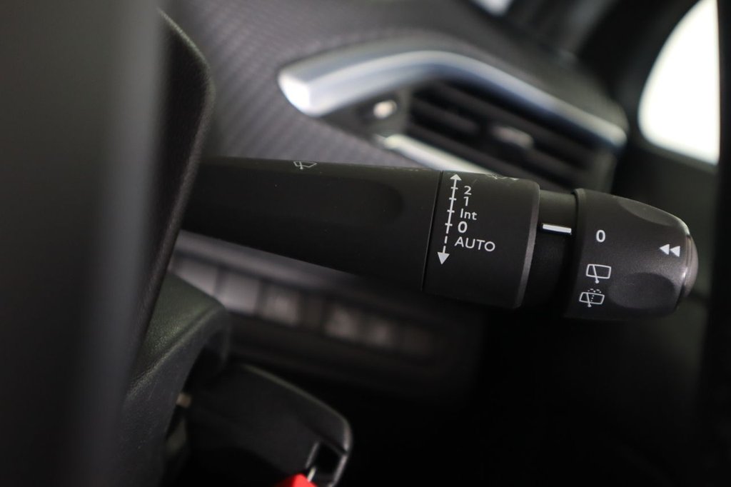 Used Peugeot 208 2017 for sale - 76496602: Photo 22