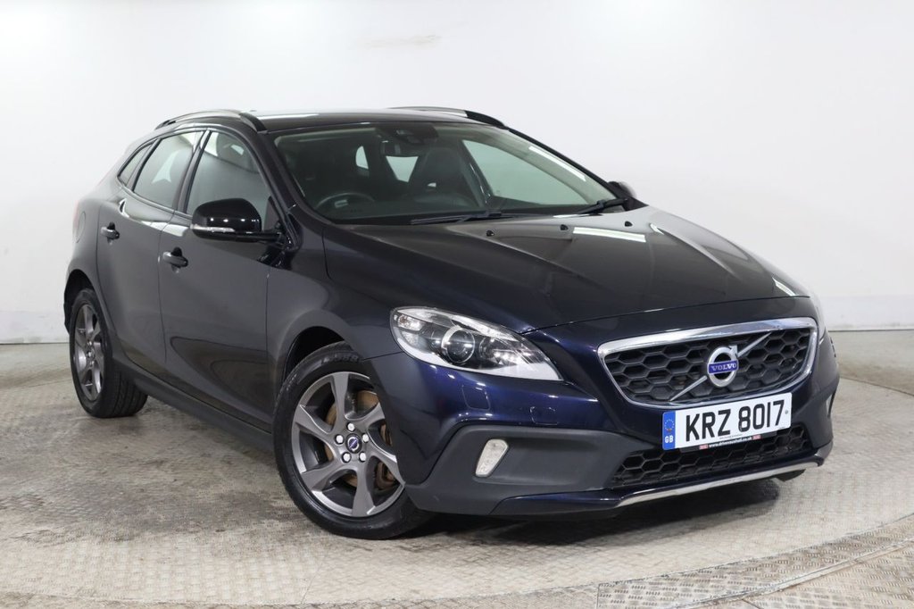 Used Volvo V40 Cross Country 2016 for sale - 76632574: Photo 1