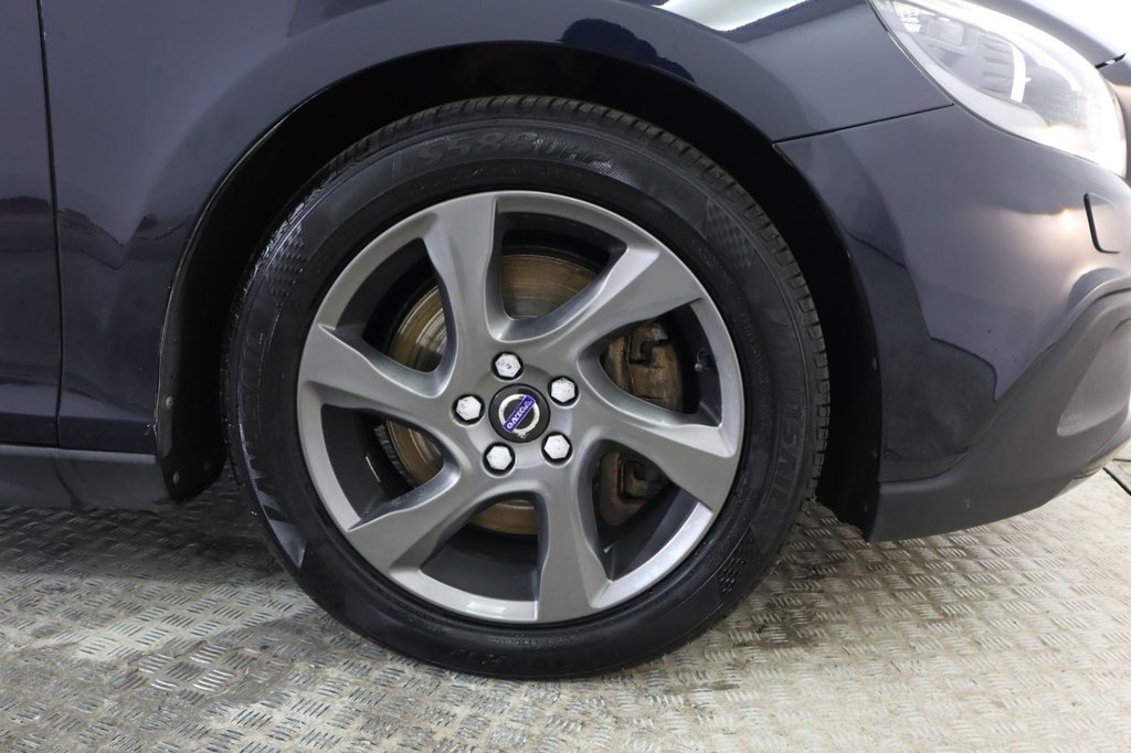 Used Volvo V40 Cross Country 2016 for sale - 76632574: Photo 12