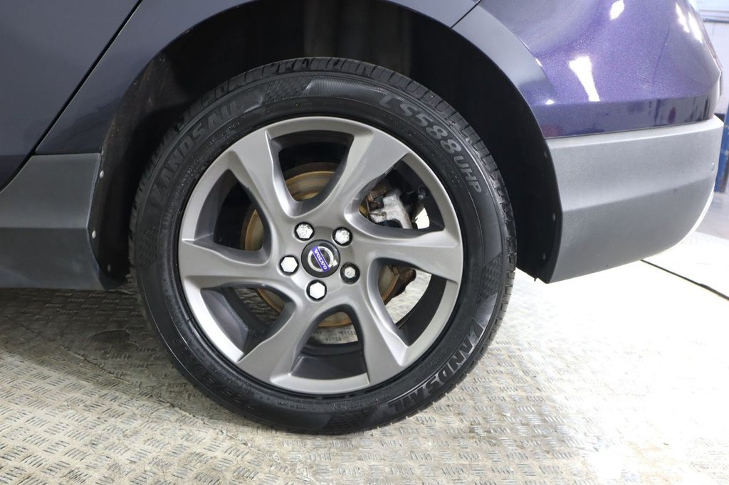 Used Volvo V40 Cross Country 2016 for sale - 76632574: Photo 14