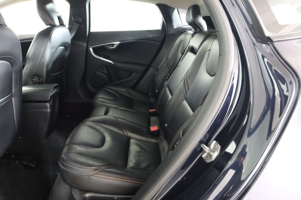 Used Volvo V40 Cross Country 2016 for sale - 76632574: Photo 20