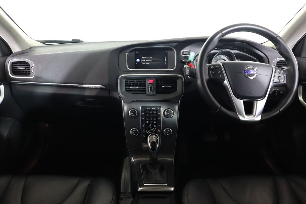 Used Volvo V40 Cross Country 2016 for sale - 76632574: Photo 21