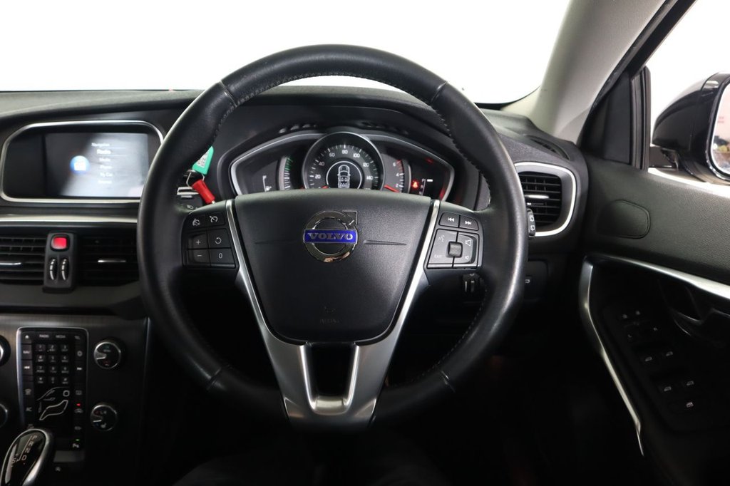 Used Volvo V40 Cross Country 2016 for sale - 76632574: Photo 23