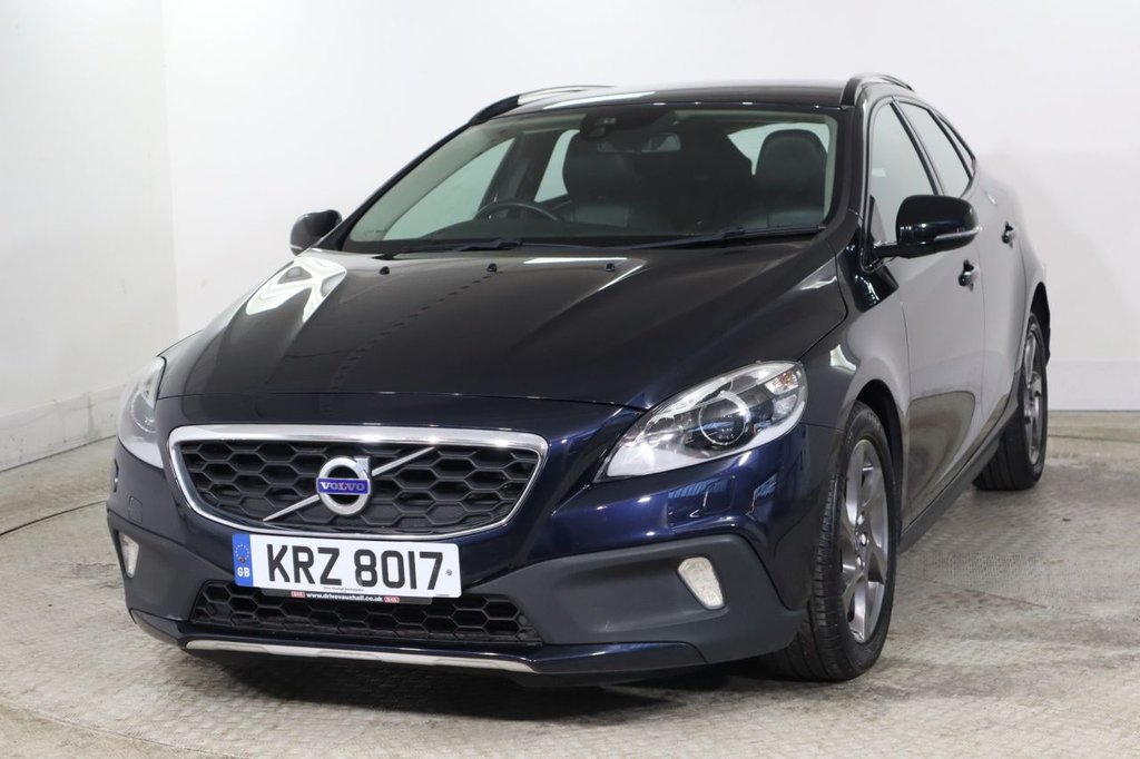 Used Volvo V40 Cross Country 2016 for sale - 76632574: Photo 3