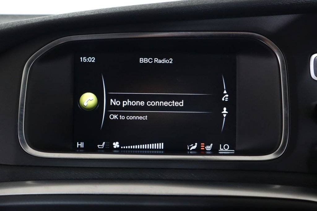 Used Volvo V40 Cross Country 2016 for sale - 76632574: Photo 36