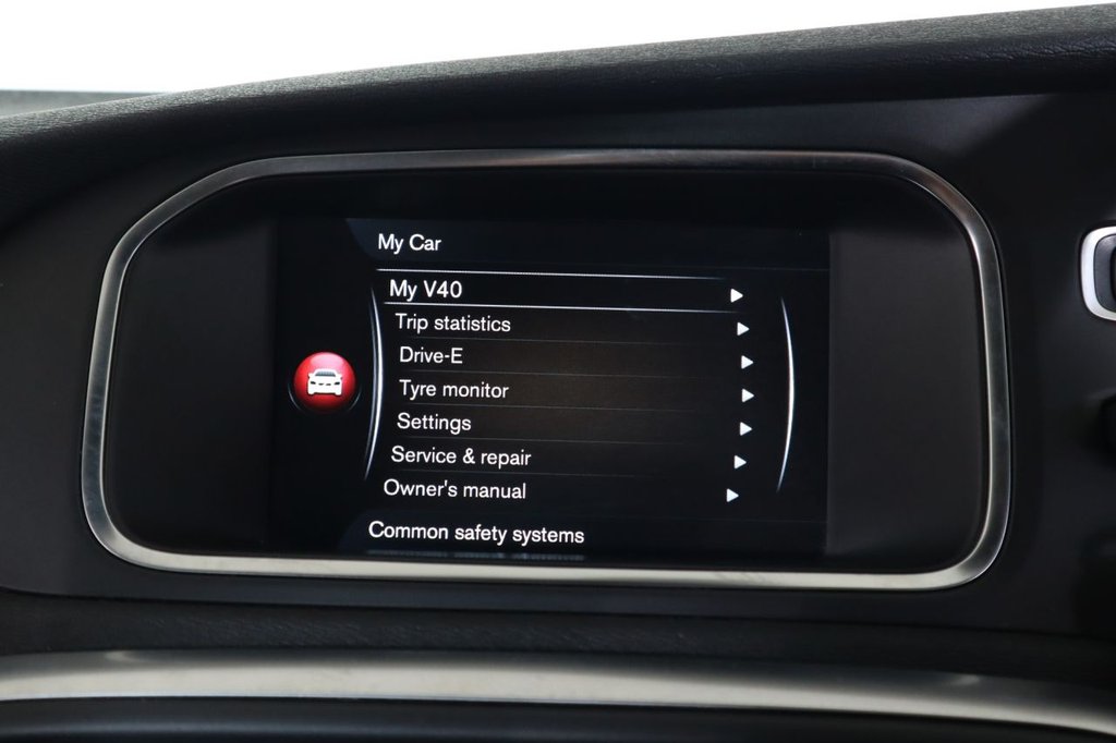 Used Volvo V40 Cross Country 2016 for sale - 76632574: Photo 41