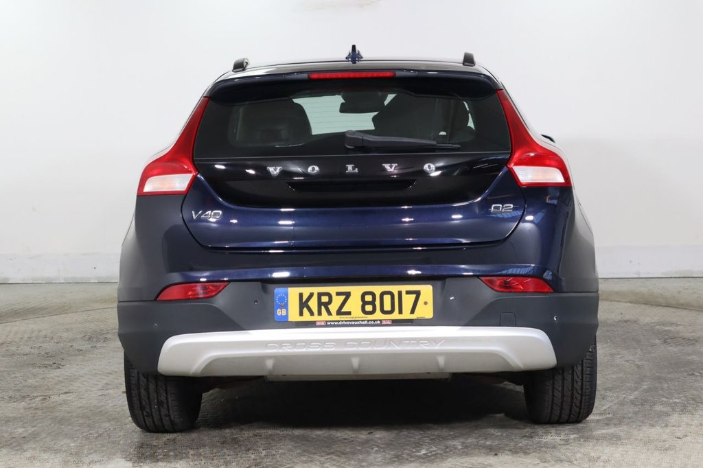 Used Volvo V40 Cross Country 2016 for sale - 76632574: Photo 5