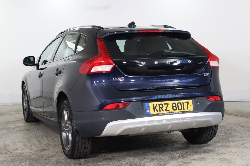 Used Volvo V40 Cross Country 2016 for sale - 76632574: Photo 6