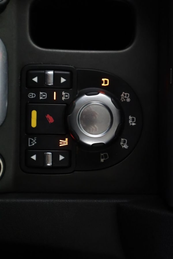 Used Land Rover Discovery 4 2010 for sale - 73059268: Photo 34