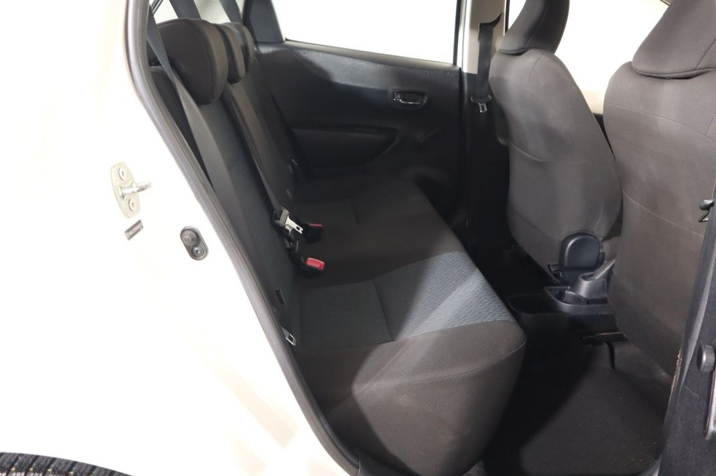 Used Toyota Yaris 2012 for sale - 76470586: Photo 14