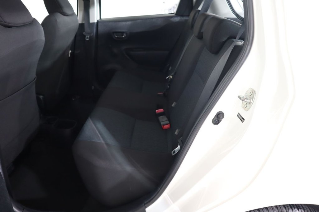Used Toyota Yaris 2012 for sale - 76470586: Photo 16