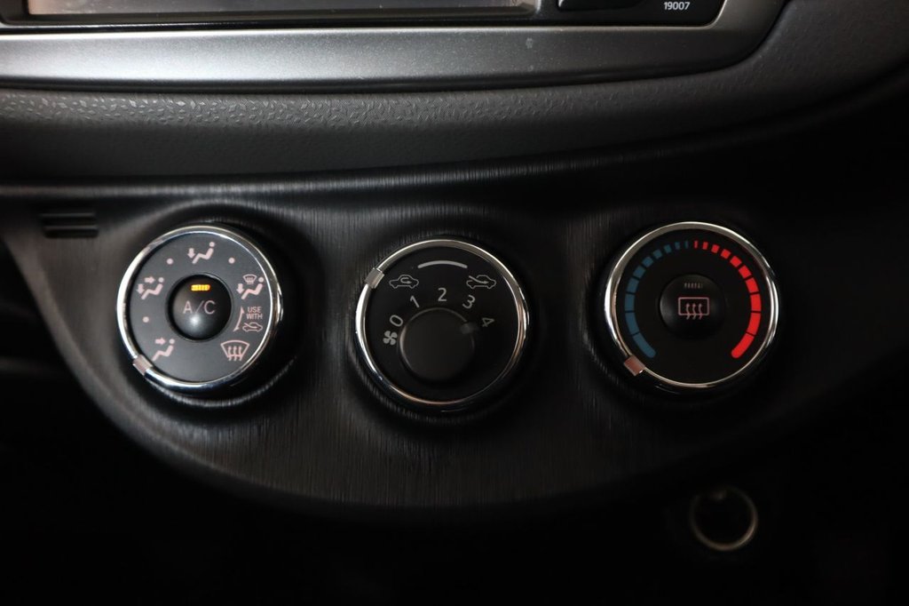 Used Toyota Yaris 2012 for sale - 76470586: Photo 24