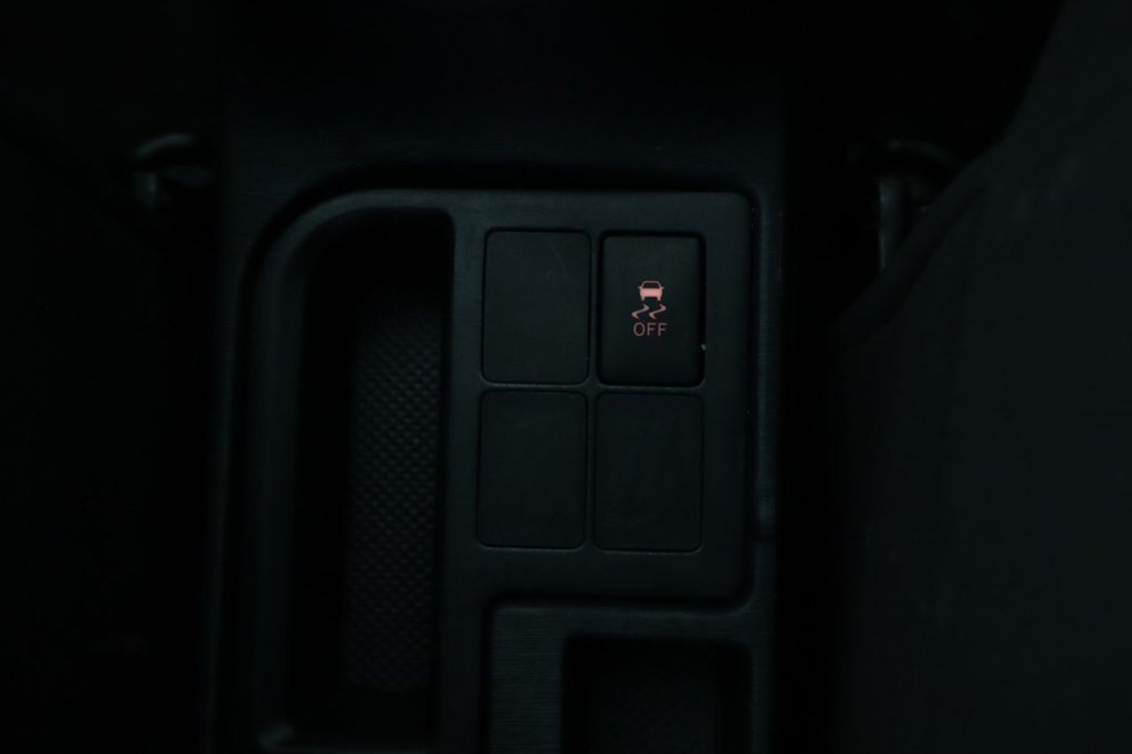 Used Toyota Yaris 2012 for sale - 76470586: Photo 26