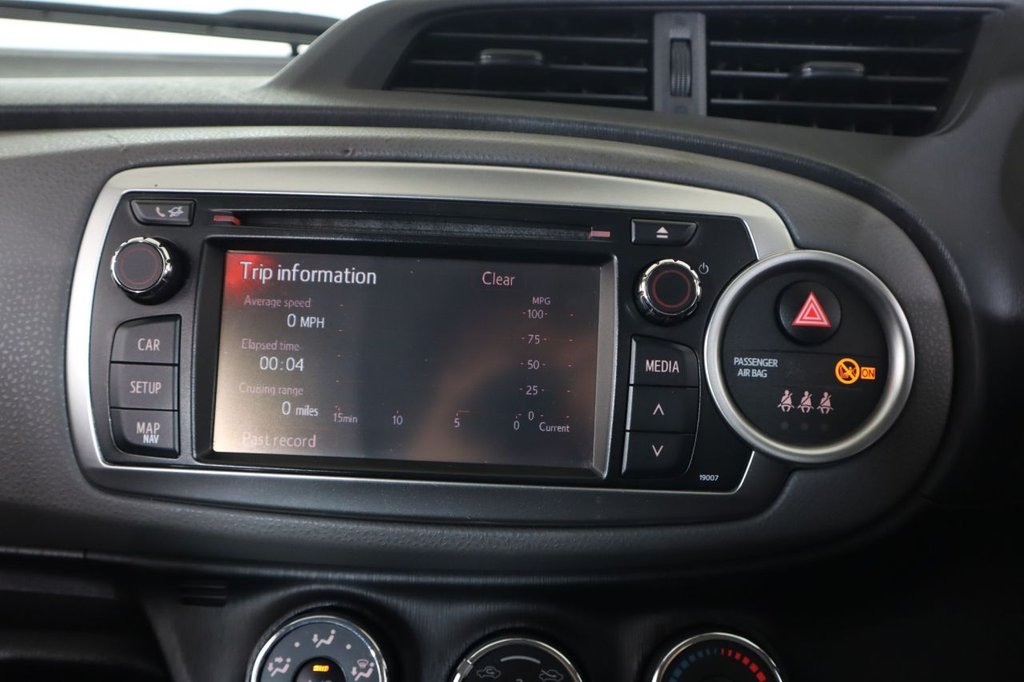 Used Toyota Yaris 2012 for sale - 76470586: Photo 27