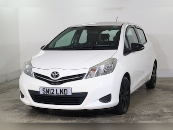 Used Toyota Yaris 2012 for sale - 76470586: Photo