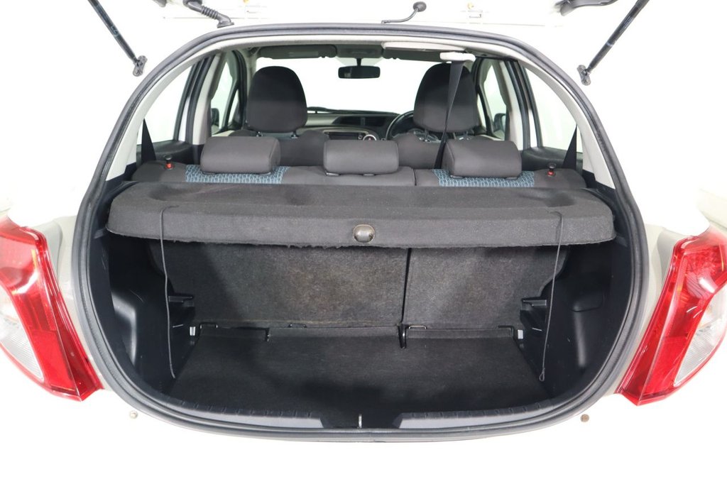 Used Toyota Yaris 2012 for sale - 76470586: Photo 9