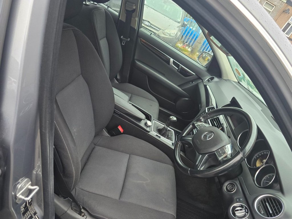 Used Mercedes-Benz C Class 2012 for sale - 77139999: Photo 10