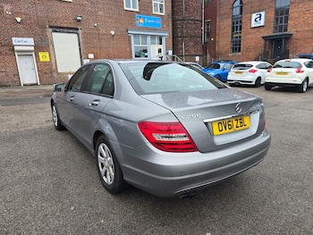 Used Mercedes-Benz C Class 2012 for sale - 77139999: Photo