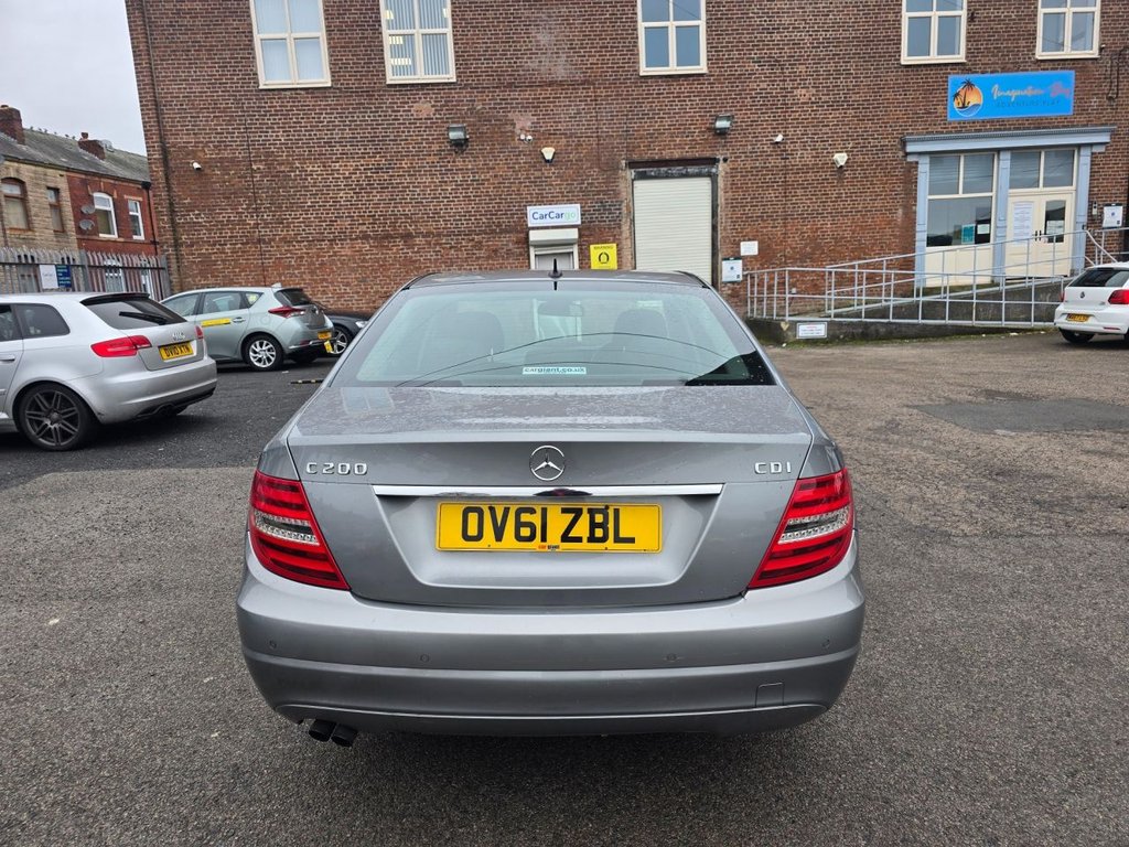 Used Mercedes-Benz C Class 2012 for sale - 77139999: Photo 5