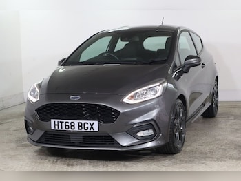 Used Ford Fiesta 2018 for sale - 76202900: Photo 2