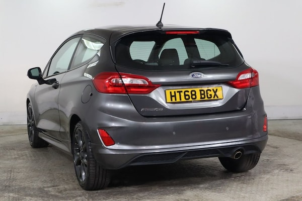 Used Ford Fiesta 2018 for sale - 76202900: Photo 3