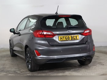 Used Ford Fiesta 2018 for sale - 76202900: Photo 3