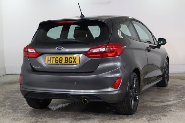 Used Ford Fiesta 2018 for sale - 76202900: Photo 5