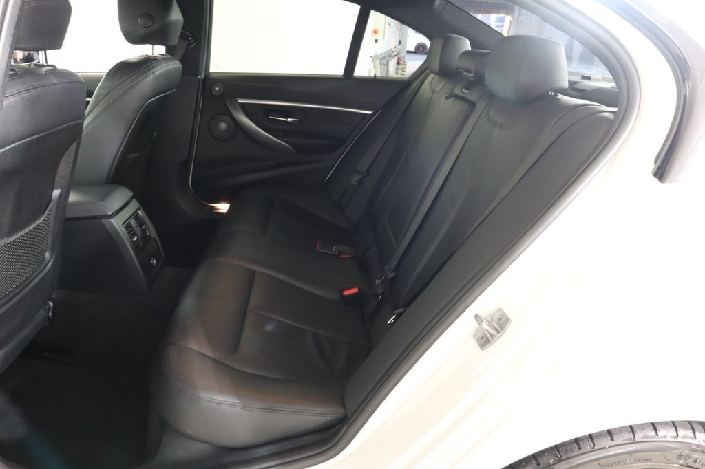 Used BMW 3 Series 2018 for sale - 76632566: Photo 17