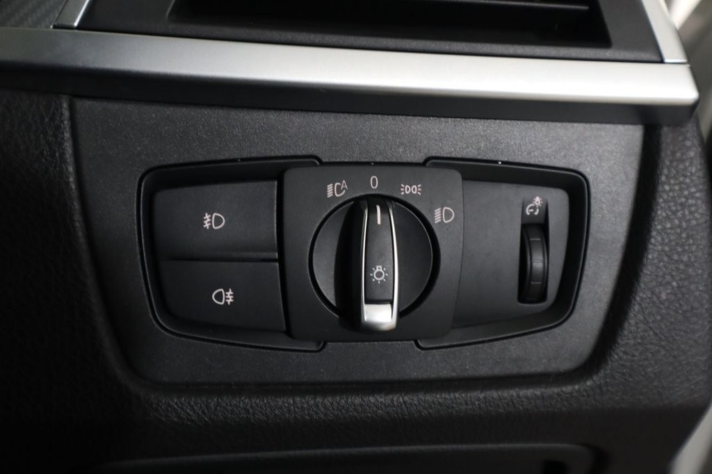 Used BMW 3 Series 2018 for sale - 76632566: Photo 46