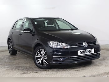 Used Volkswagen Golf 2018 for sale - 76163533: Photo