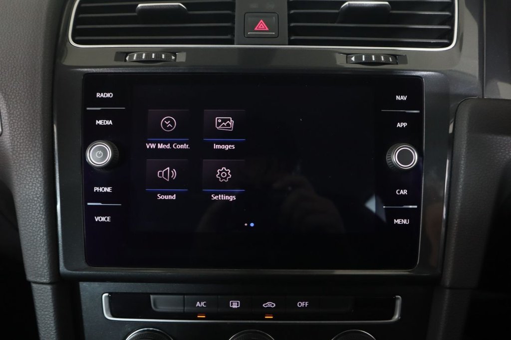 Used Volkswagen Golf 2018 for sale - 76163533: Photo 38