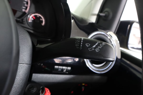 Used Volkswagen up! 2013 for sale - 75597027: Photo 19