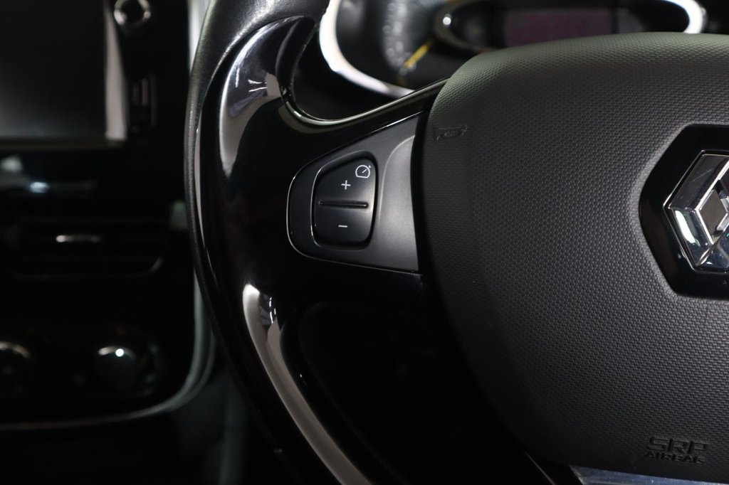 Used Renault Clio 2014 for sale - 77693035: Photo 21