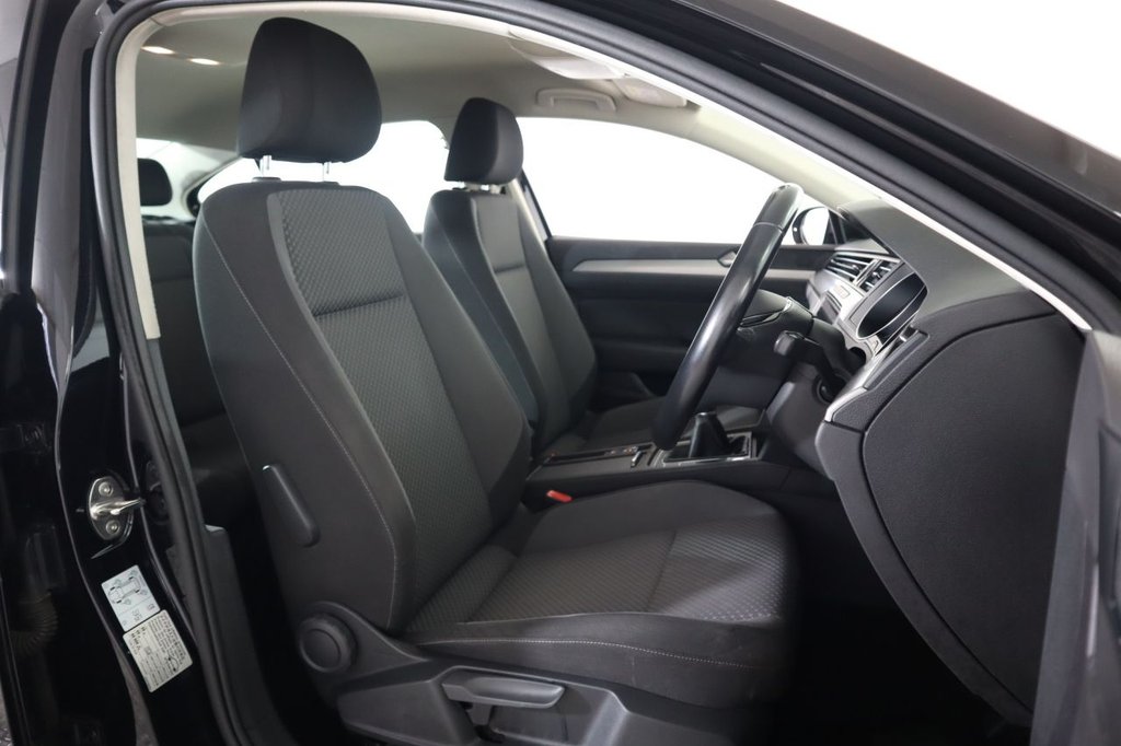 Used Volkswagen Passat 2019 for sale - 76236049: Photo 13