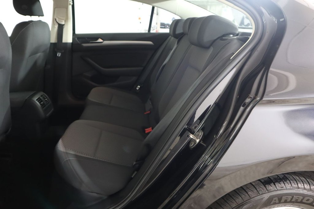 Used Volkswagen Passat 2019 for sale - 76236049: Photo 16