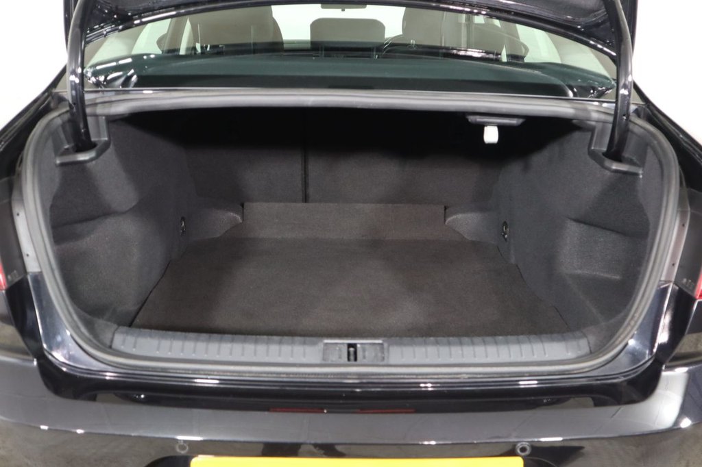 Used Volkswagen Passat 2019 for sale - 76236049: Photo 9