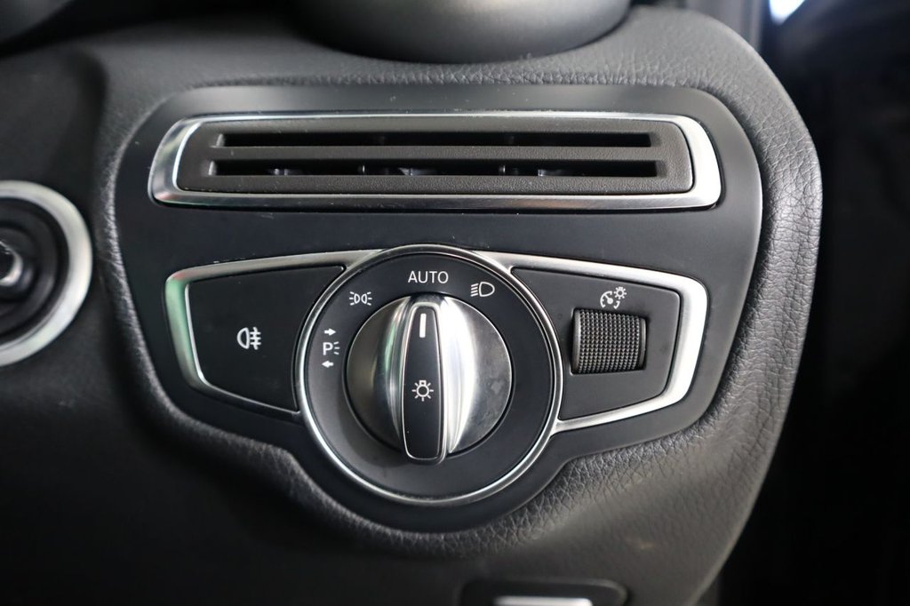 Used Mercedes-Benz C Class 2017 for sale - 77027330: Photo 34