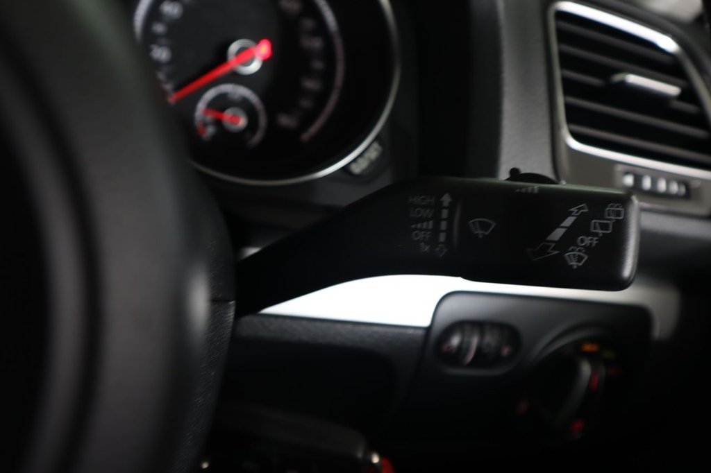 Used Volkswagen Scirocco 2015 for sale - 78181694: Photo 22