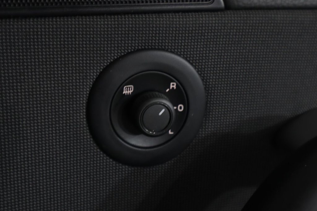 Used Volkswagen Scirocco 2015 for sale - 78181694: Photo 31