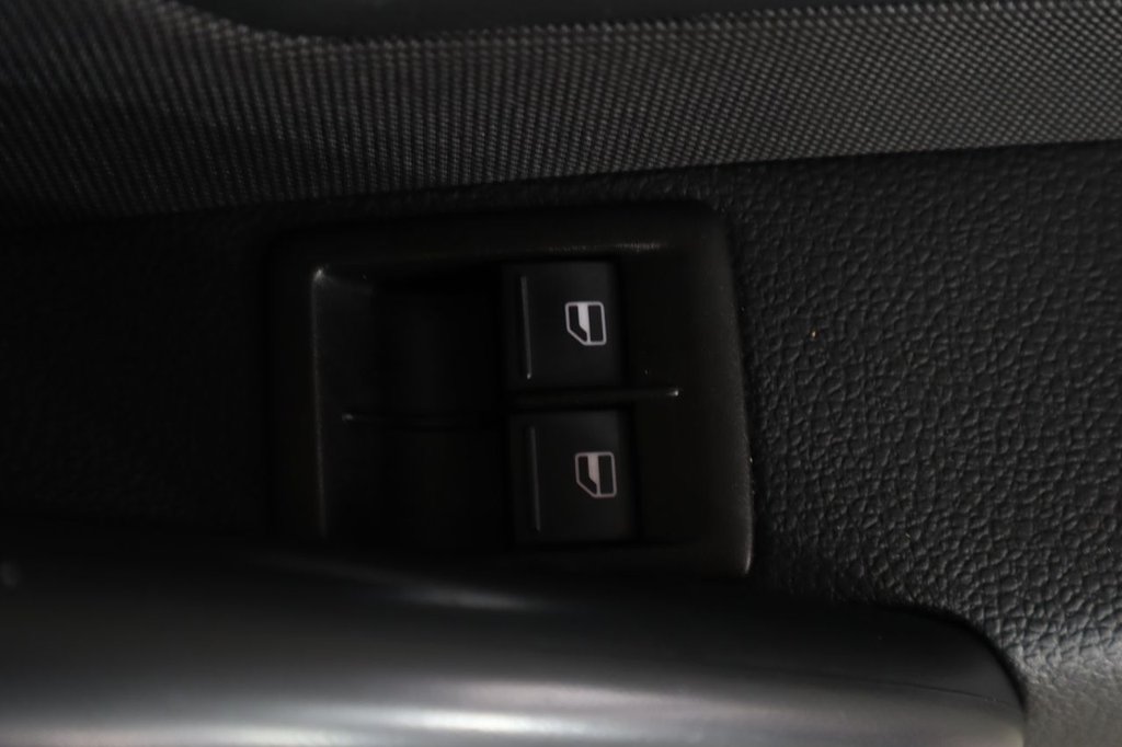 Used Volkswagen Scirocco 2015 for sale - 78181694: Photo 32