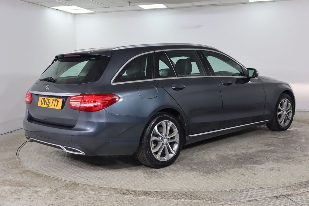 Used Mercedes-Benz C Class 2015 for sale - 77111080: Photo 7