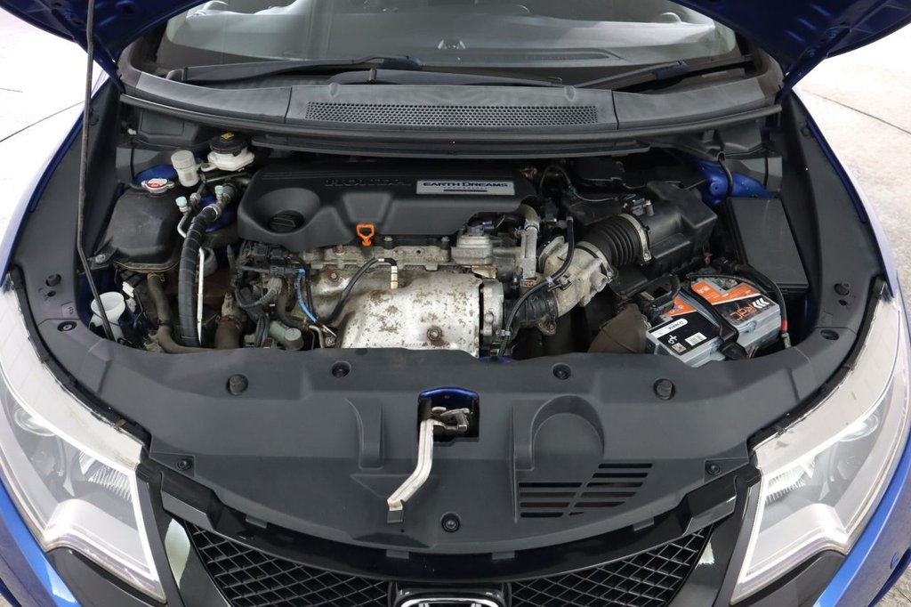 Used Honda Civic 2016 for sale - 76105812: Photo 10