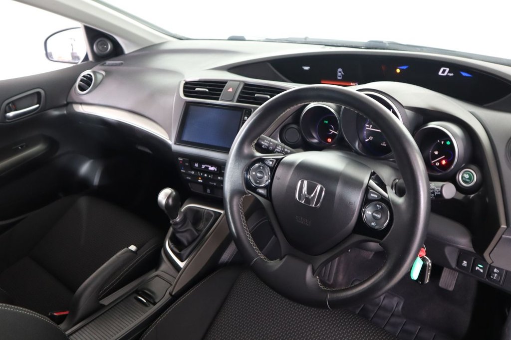 Used Honda Civic 2016 for sale - 76105812: Photo 12