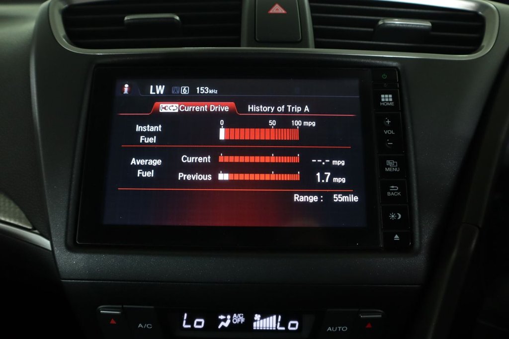 Used Honda Civic 2016 for sale - 76105812: Photo 32